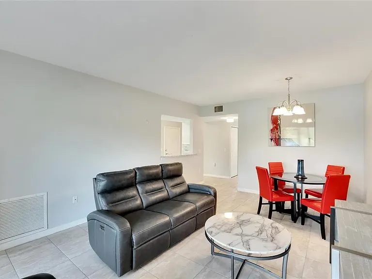 6421 Cypressdale Dr #101 — Photo 13