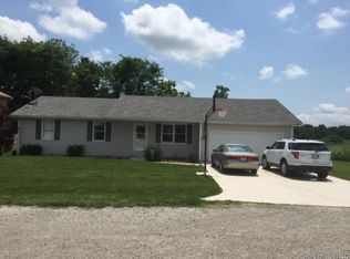 305 W Boeschens St, Summerfield, IL 62289