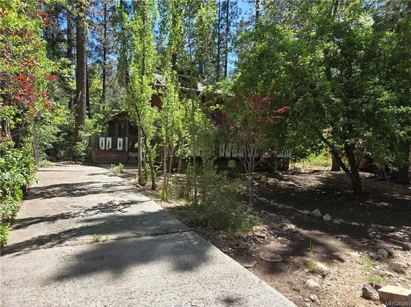 42627 La Cerena Ave, Big Bear Lake, CA 92315