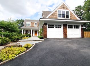 12 Brenton Rd, Newport, RI 02840