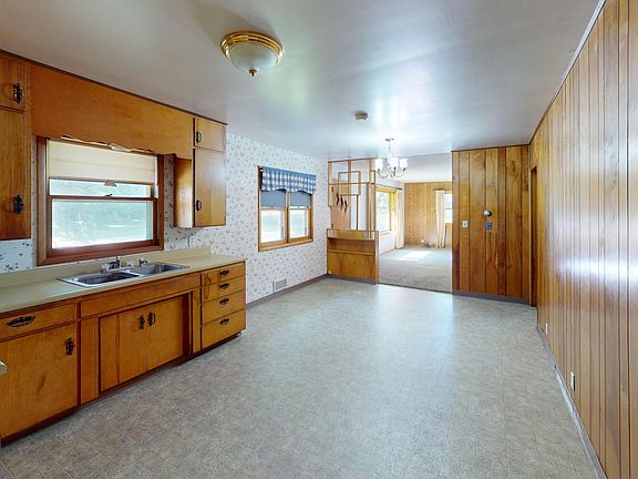 4th image of 514 N 3rd Ave