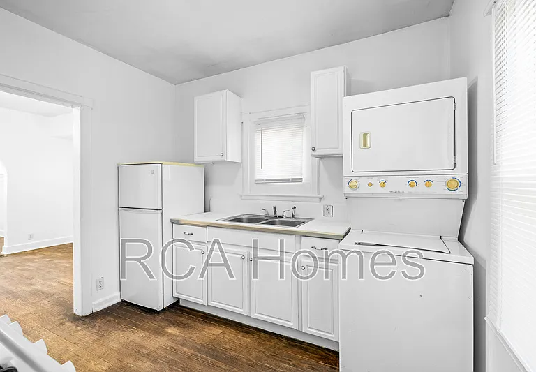 1619 E Tabor St — Photo 6