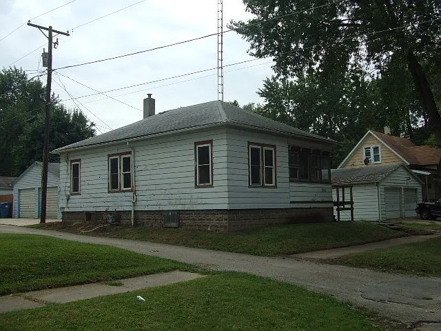 1250 E Sheridan St photo 1