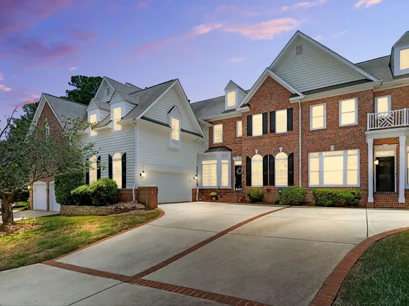 2404 Carriage Oaks Dr, Raleigh, NC 27614