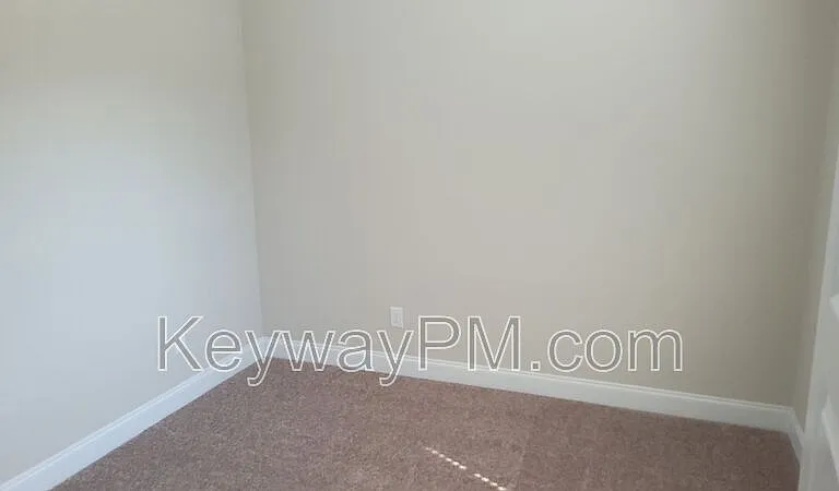 1115 Jolly Ln — Photo 11
