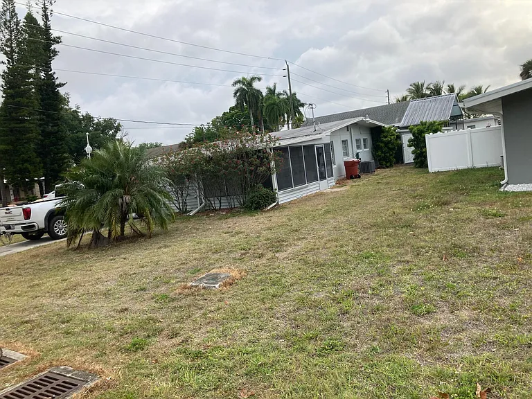 3647 Kelly St — Photo 3