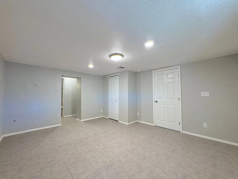 231 Francis St — Photo 28