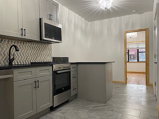 3rd image of 243 Nassau Ave #A