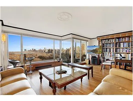 Rented by Douglas Elliman | media 19