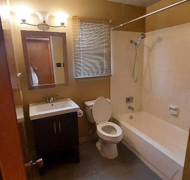 3203 Tallwood Dr — Photo 5