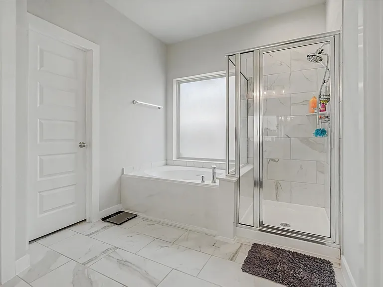 18307 Windy Knoll Way — Photo 16