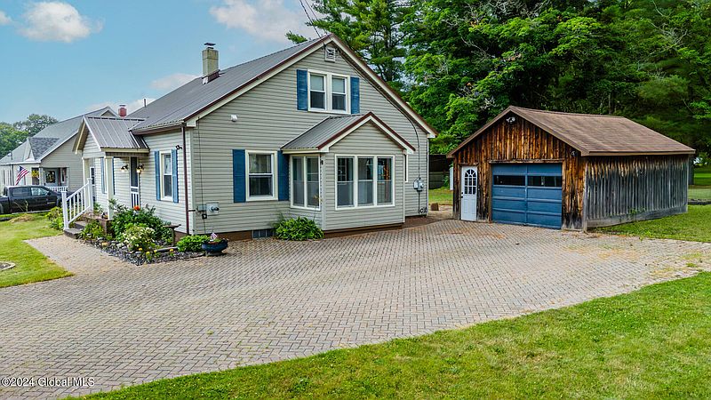2nd image of 115 Boshart Road