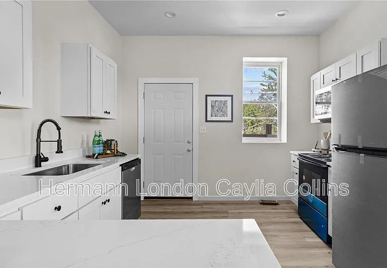 3215 Nebraska Ave #1F — Photo 7