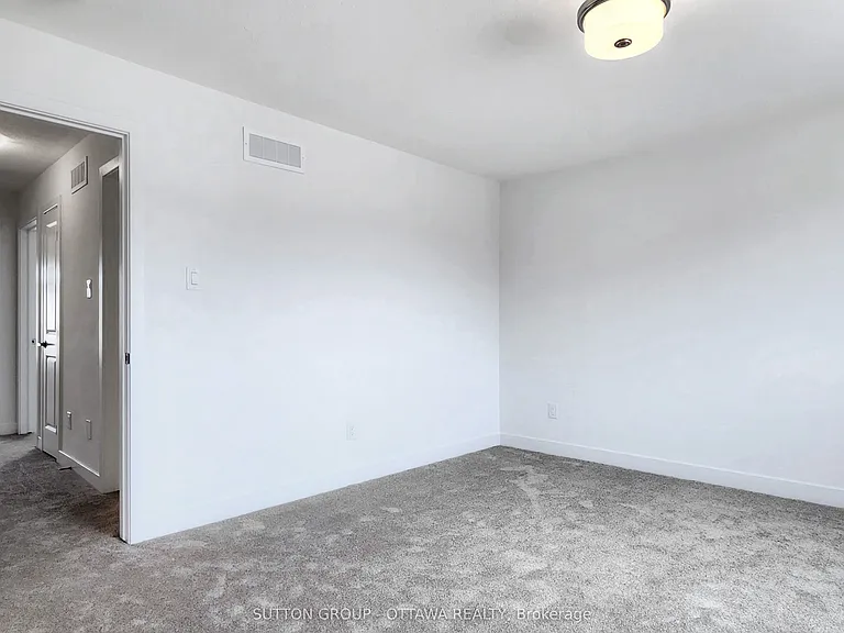 274 Darjeeling Ave — Photo 16