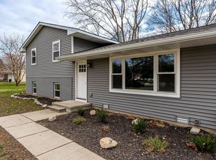 6965 W Sharpe Rd, Fowlerville, MI 48836