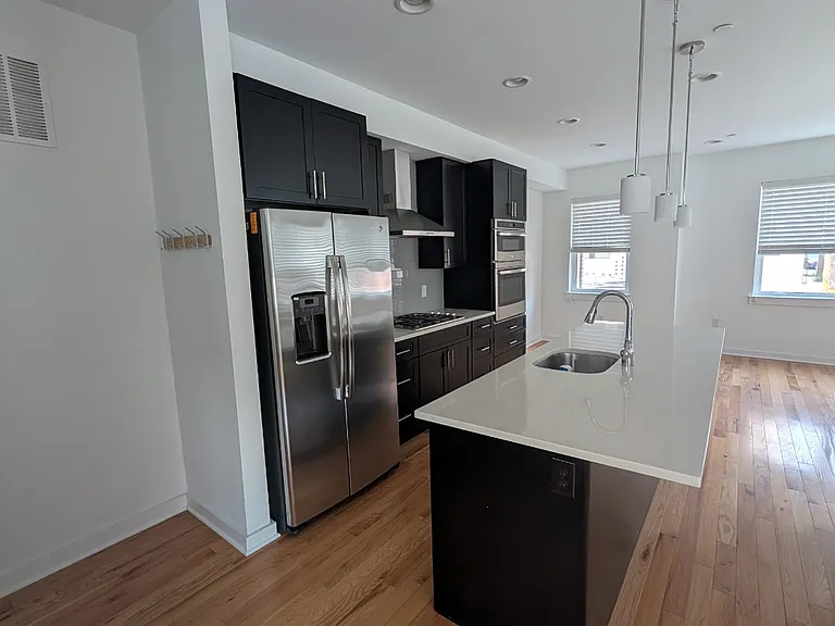 950 Shackamaxon St — Photo 5