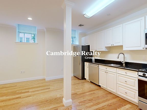 3rd image of 18 Chauncy St #3T