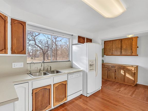 5th image of 104 Blue Flame Rd