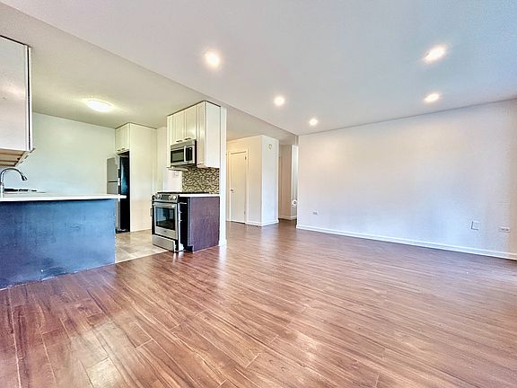 2nd image of 150 W 225th St APT 2A