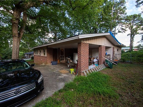 5th image of 2779 Fairlane Dr