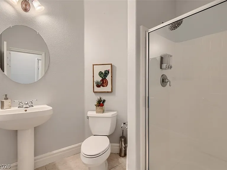 6689 Roanoke Ct — Photo 15