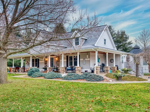 6884 Lange Rd, Fowlerville, MI 48836
