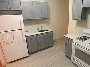30-38 30th St #2L, Astoria, NY 11102