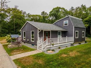11 Meadowbrook Ln, Mattapoisett, MA 02739