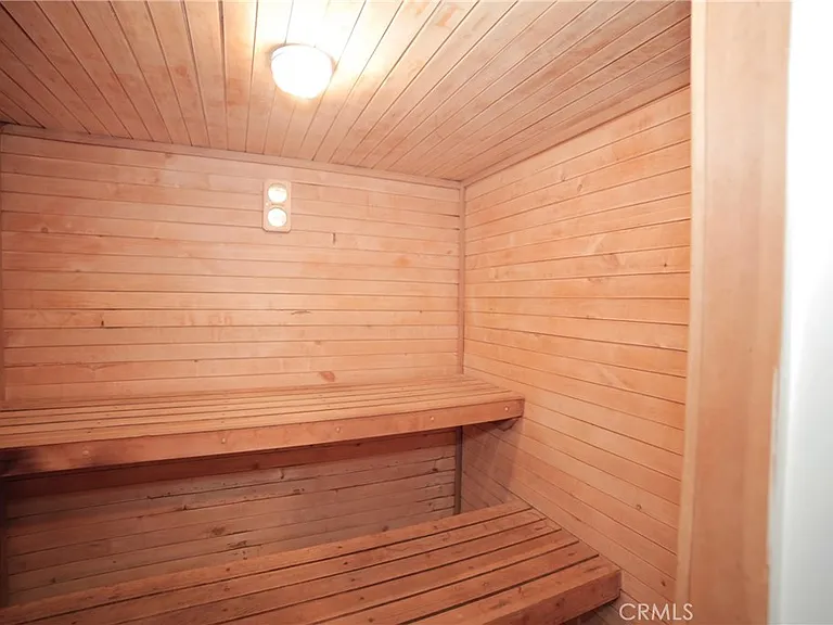 7101 Farralone Ave #142 — Photo 26