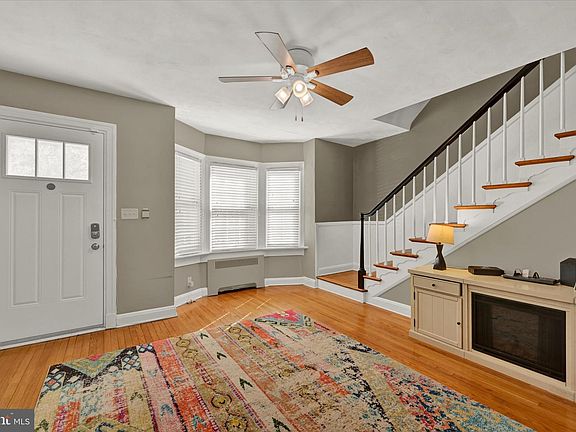 5th image of 105 Osborne Ave