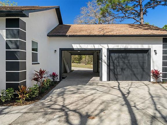 5th image of 17835 Alexson St