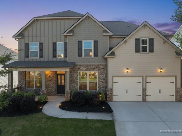 1221 Hawthorne Cir, Madison, GA 30650