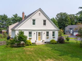 14 Cottage St APT A, Pepperell, MA 01463