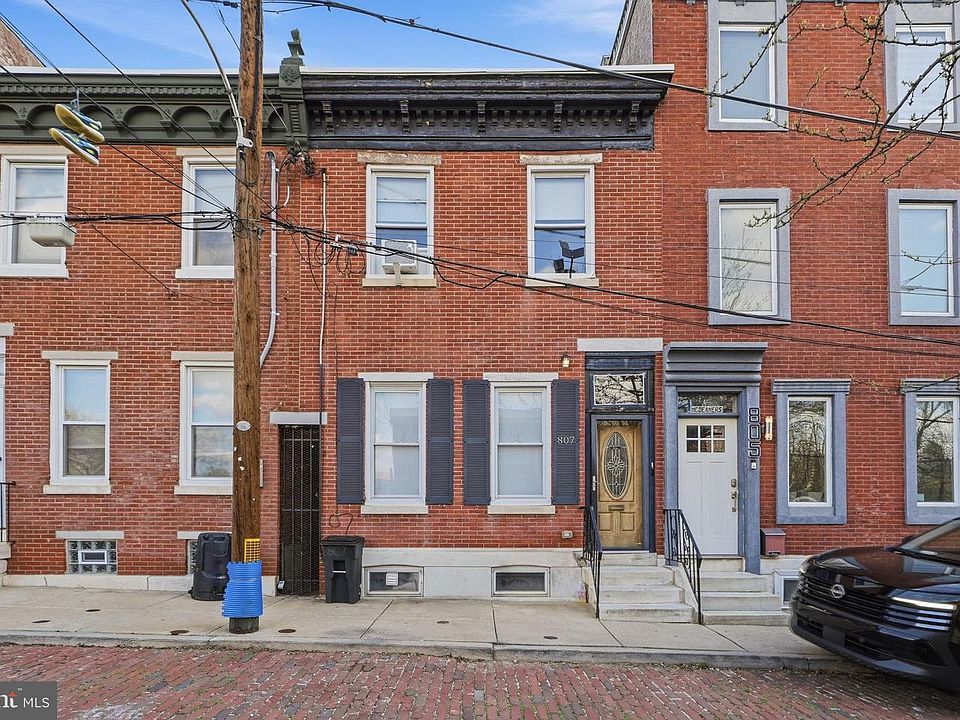 1st image of 807 Cameron St