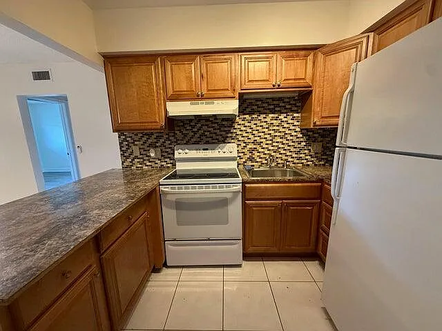 3850 NE 21st Way #53 — Photo 18