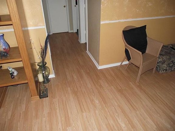 5th image of 1458 Prescott Dr