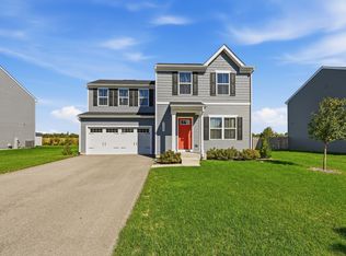 718 E Garfield St, Waterman, IL 60556