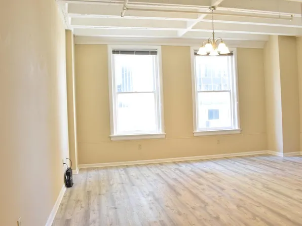 32 Peachtree St NW, Atlanta, GA