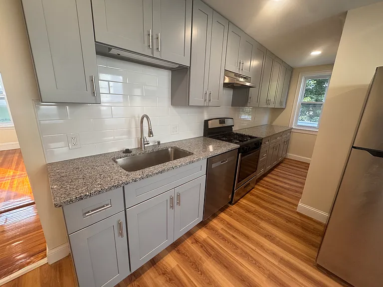 43 Conwell Ave #2 — Photo 2