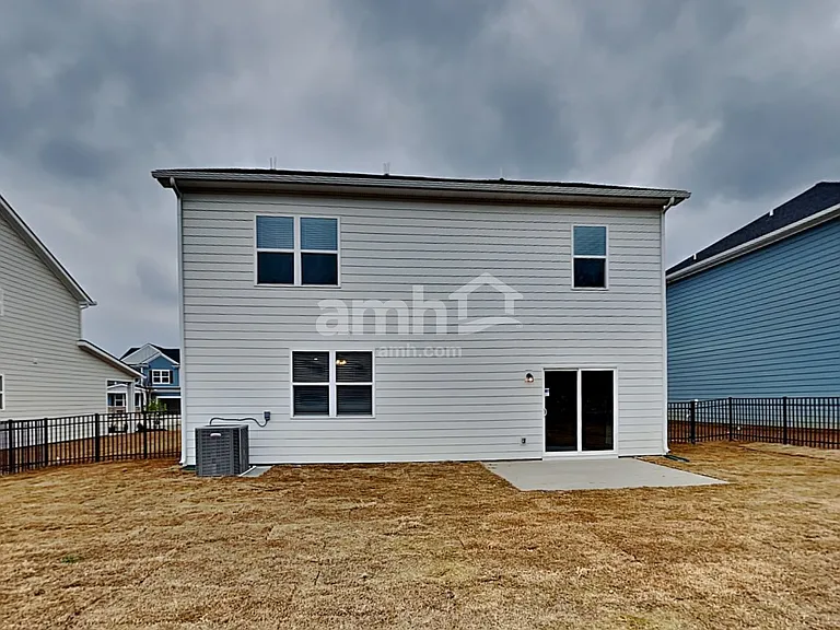 2128 Williamshire Ln — Photo 27