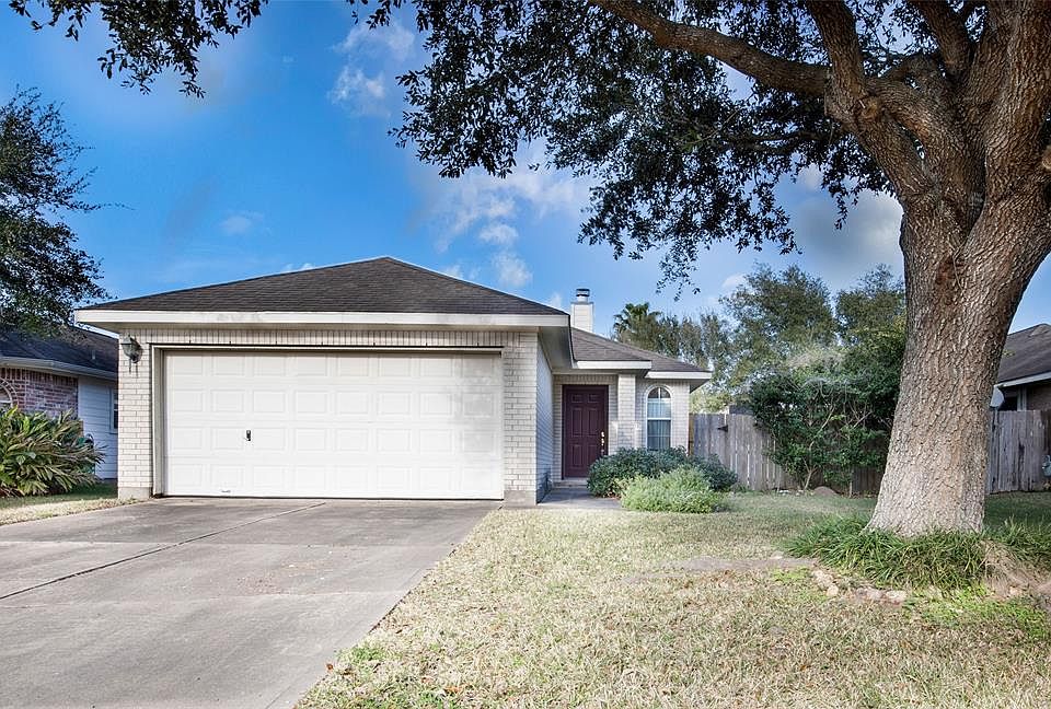 1st image of 5711 Adoquin Ln