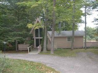 8304 Mount McSauba Rd, Charlevoix, MI 49720