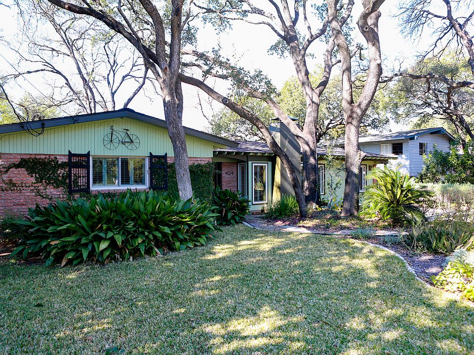 1st image of 424 Brady Ln