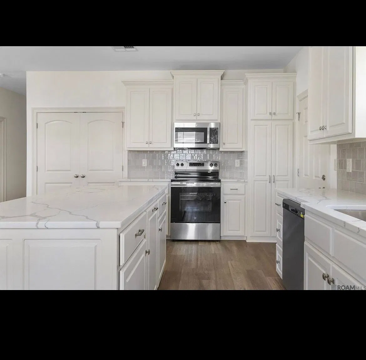 6918 Goya Ave — Photo 4
