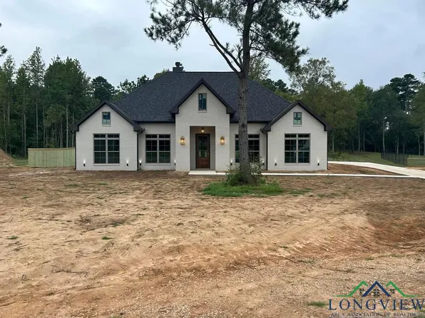 3020 Queens Way W, Marshall, TX 75672