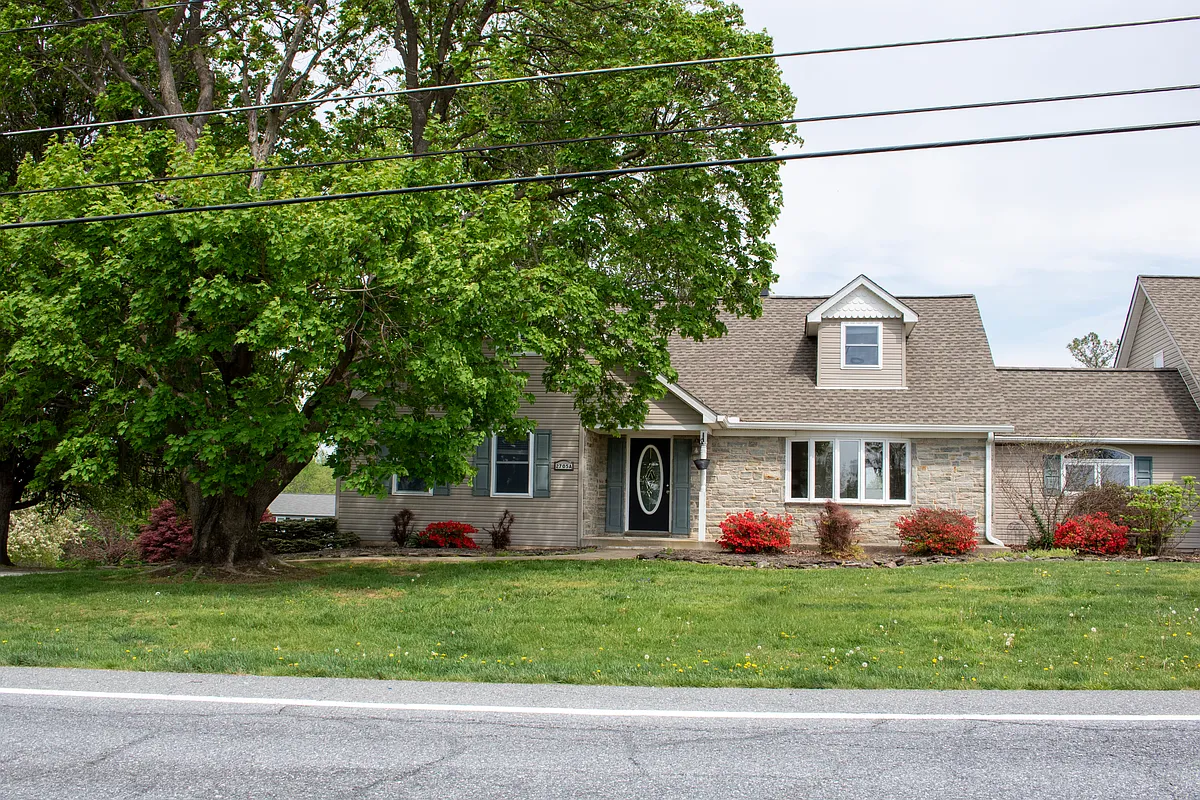 front - 2705 Old Washington Rd #A