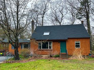 119 Dunn Rd, Ashburnham, MA 01430