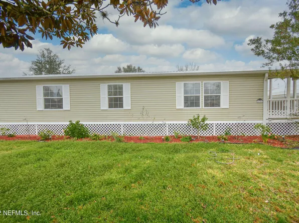 130 HOLLY HILL Lane, Hawthorne, FL 32640