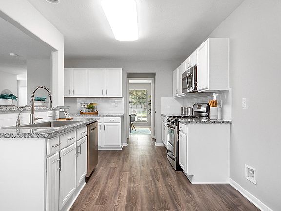 5th image of 22610 Heather Way Ct