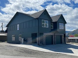 1912 NW Bates Ave, East Wenatchee, WA 98802